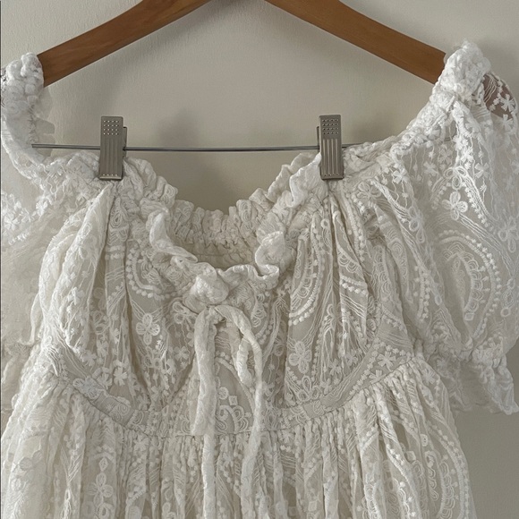 Elegant White Lace Maxi Dress - Picture 2 of 5